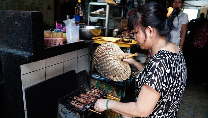 One dish, five eateries  an exploration in Saigon