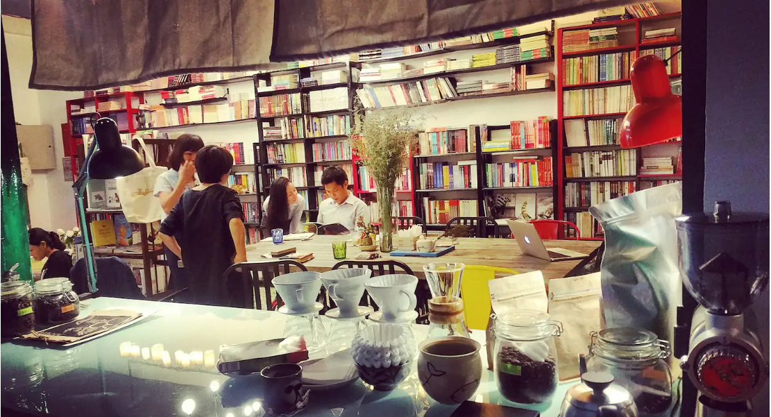 Stylish Room in a Bookstore at City Center