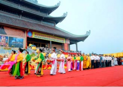 Một số lễ hội truyền thống ở Ninh Bình 1