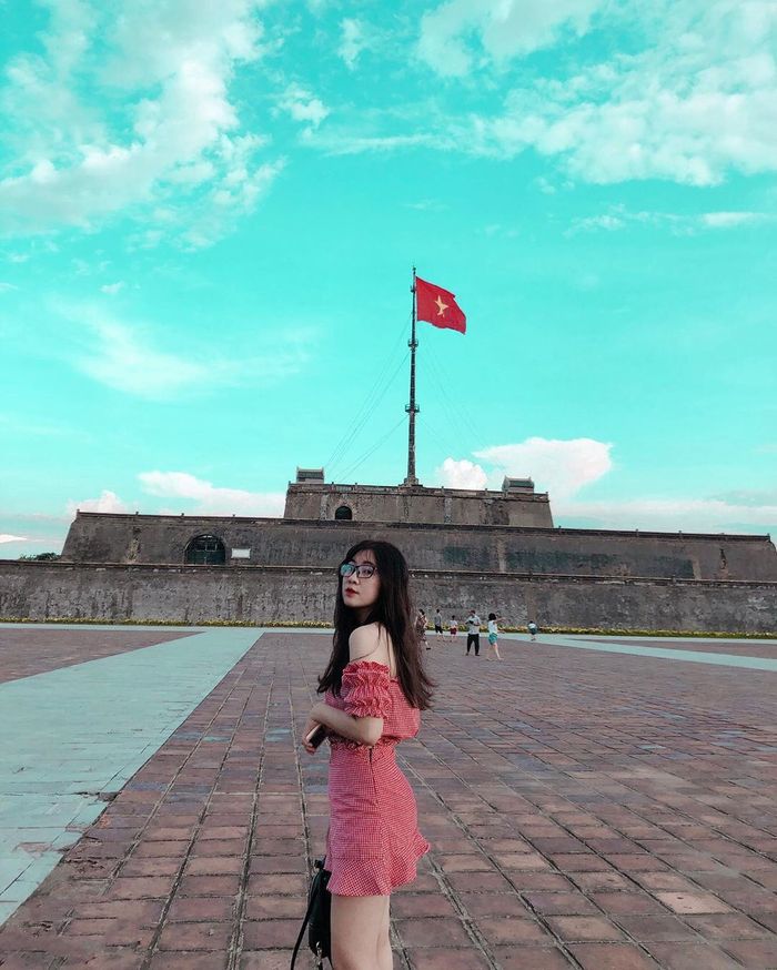 den-hoang-thanh-hue-nhu-the-nao