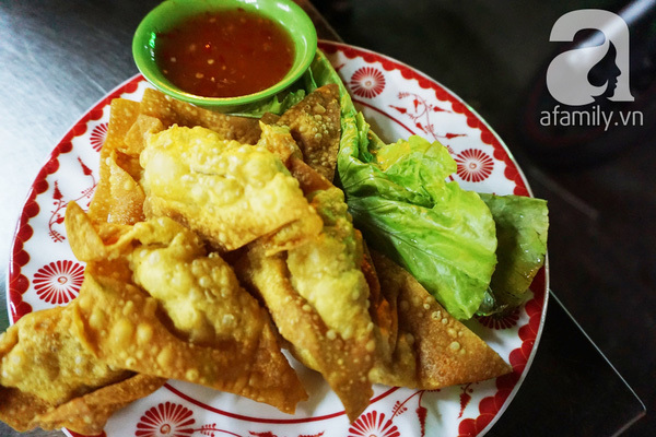 6 khu ẩm thực Sài Gòn đến phải no căng bụng mới về