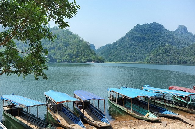 Bến du thuyền hồ Ba Bể - kinh nghiệm du lịch