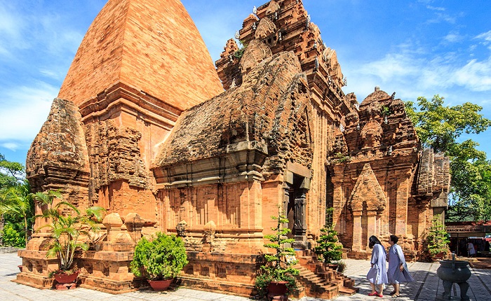 kinh nghiệm du lịch Tháp Bà Ponagar