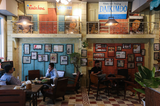 A Saigon Café Where A Thousand Things Can Talk to You